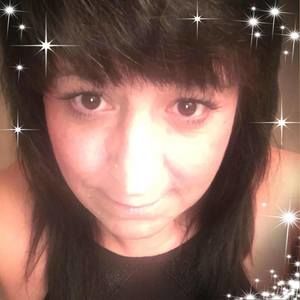 Meet your Posher, Nola